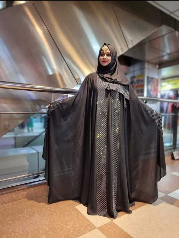 Abhaya Set with Hijab - Image 1